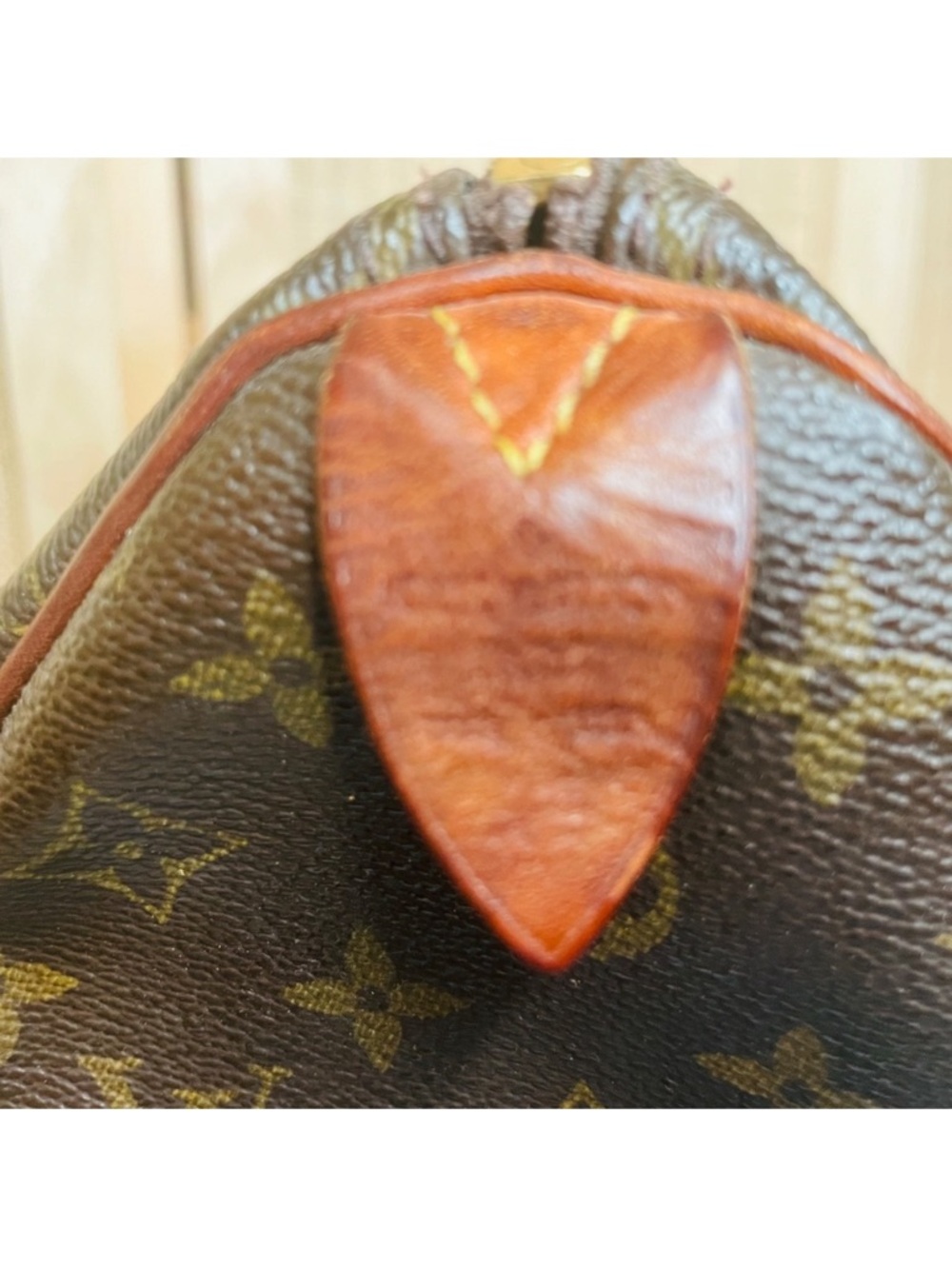 Louis Vuitton Brown Monogram Canvas Speedy  25 Bag with Tan Leather Trim - Picture 6 of 16